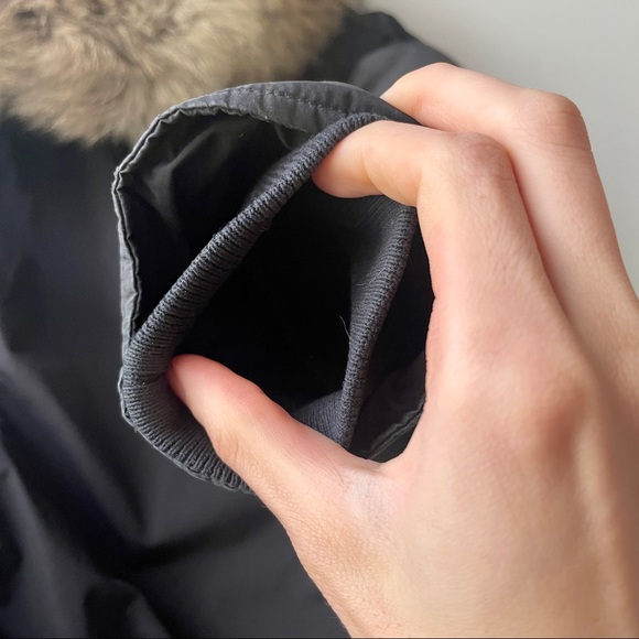 WOOLRICH Luxury Arctic Parka down coat in black with detachable raccoon fur - Picture 7 of 13